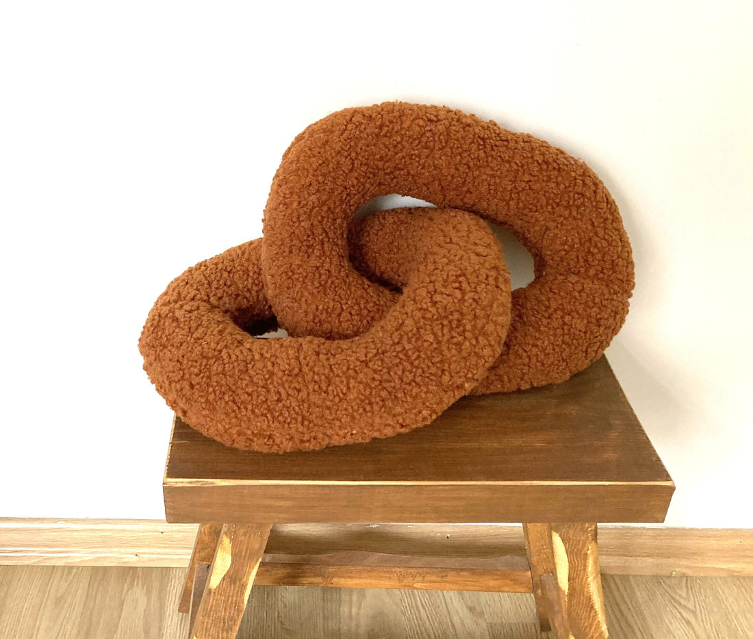 Rust Modern Chain Link Pillow