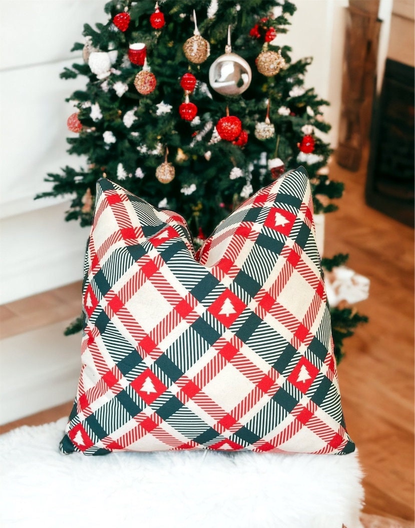 Festive Plaid Christmas Pillow Cover