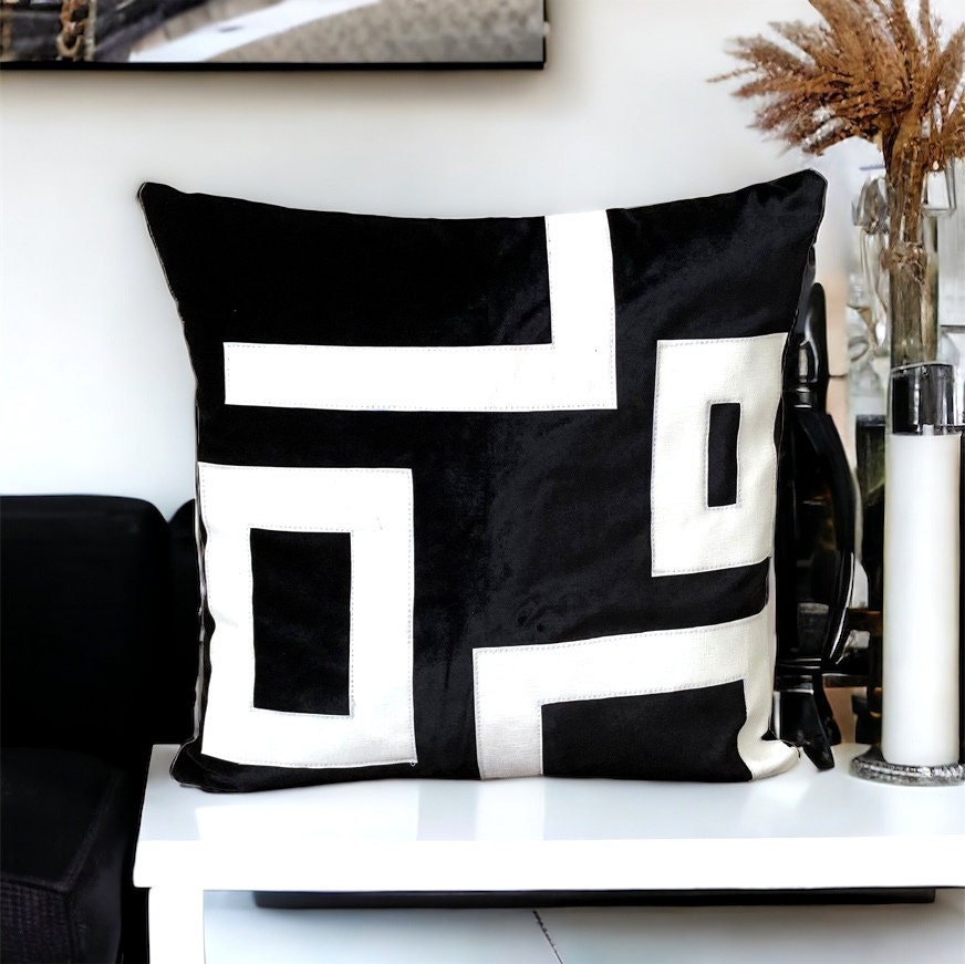 Black and White Velvet Pillow Case