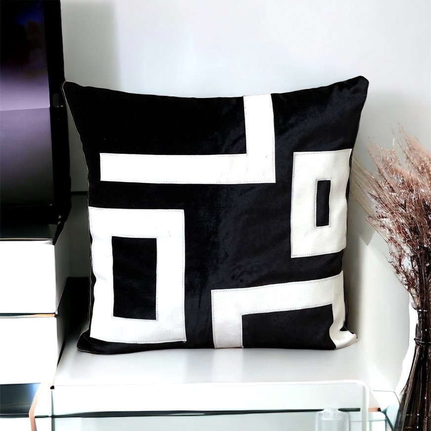 Black and White Velvet Pillow Case