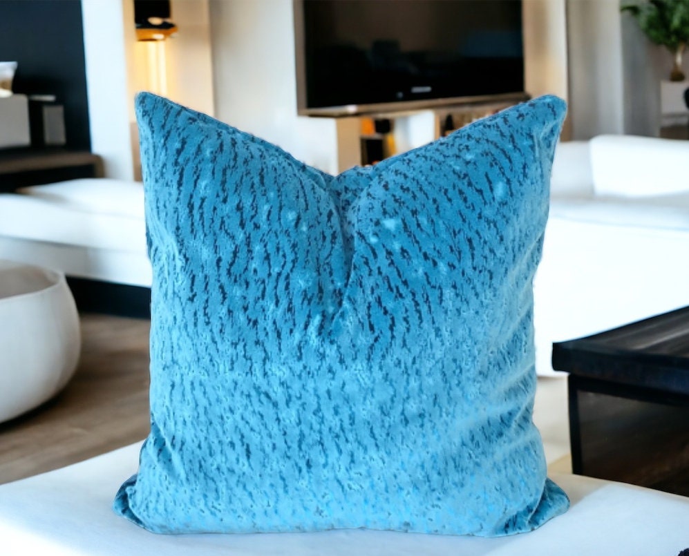 Stylish Royal Blue Velvet Cushion Case