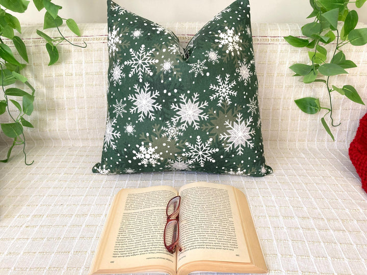 Green Snowflake Christmas Pillow Cover